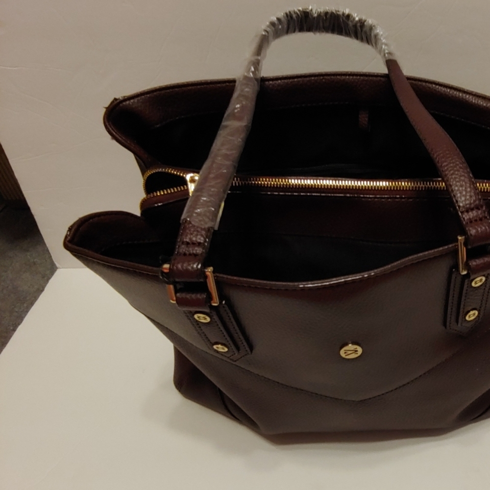 Travanti Burgundy  SALE  $ just MARKED DOWN   NEW SALE - Picture 3 of 6